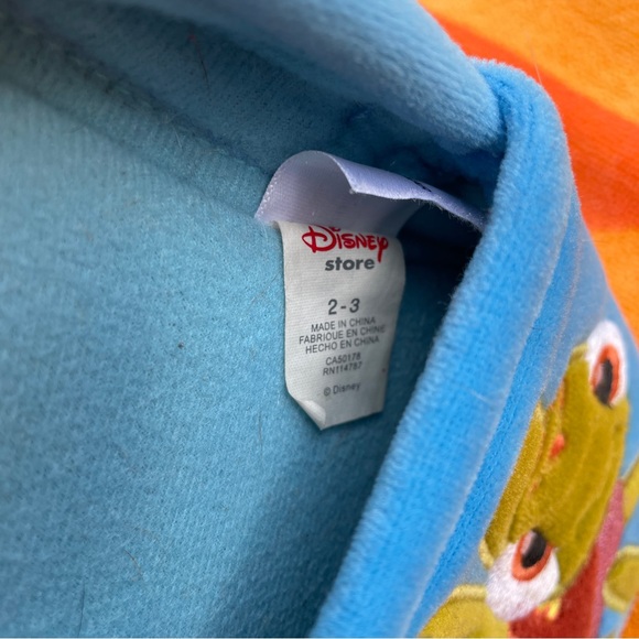 Finding Nemo Kid Slippers and Anchors Away Card Game - Picture 5 of 9